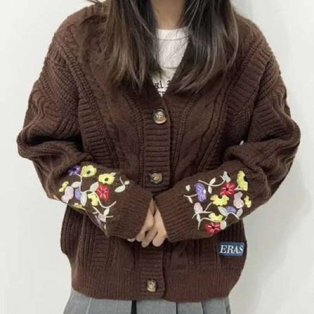 FAN-DESIGNED TAYLOR SWIFT ERAS TOUR CARDIGAN